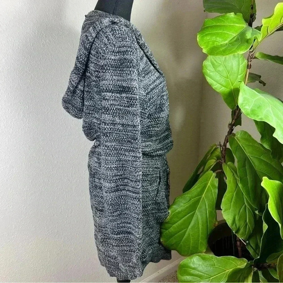 Pacsun Women’s Hooded Long Cardigan Gray White Sweater Size Small Belt - Picture 4 of 11